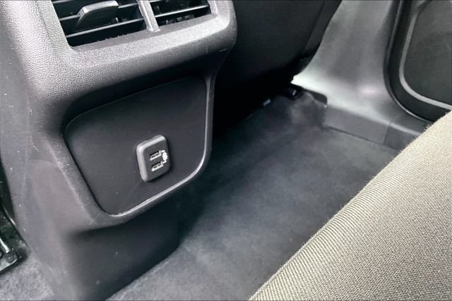 Used 2024 Chevrolet Equinox LT FWD image 16