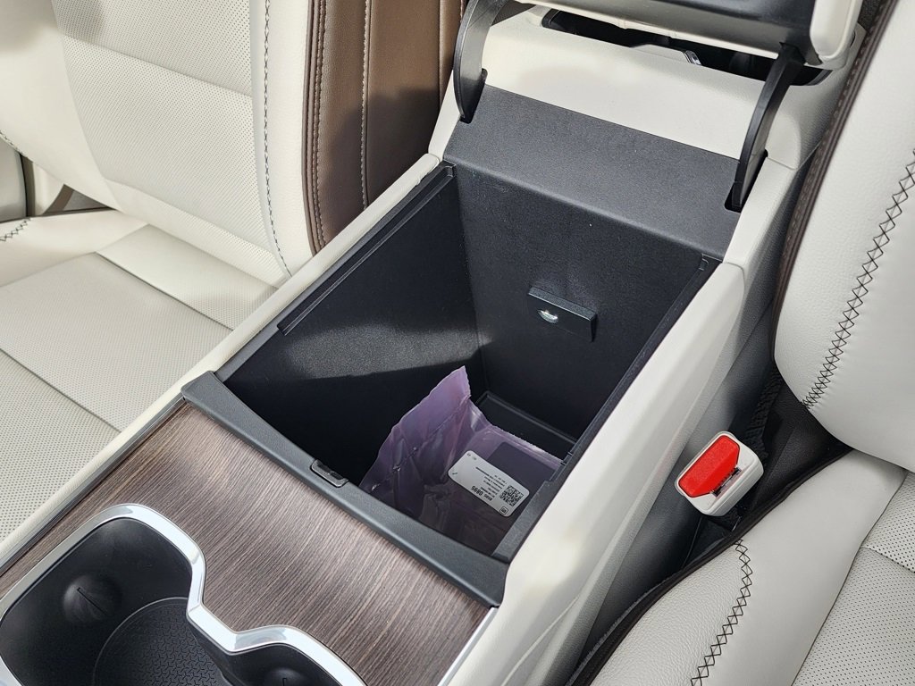 New 2026 GMC Acadia Denali w/ Super Cruise Package image 37