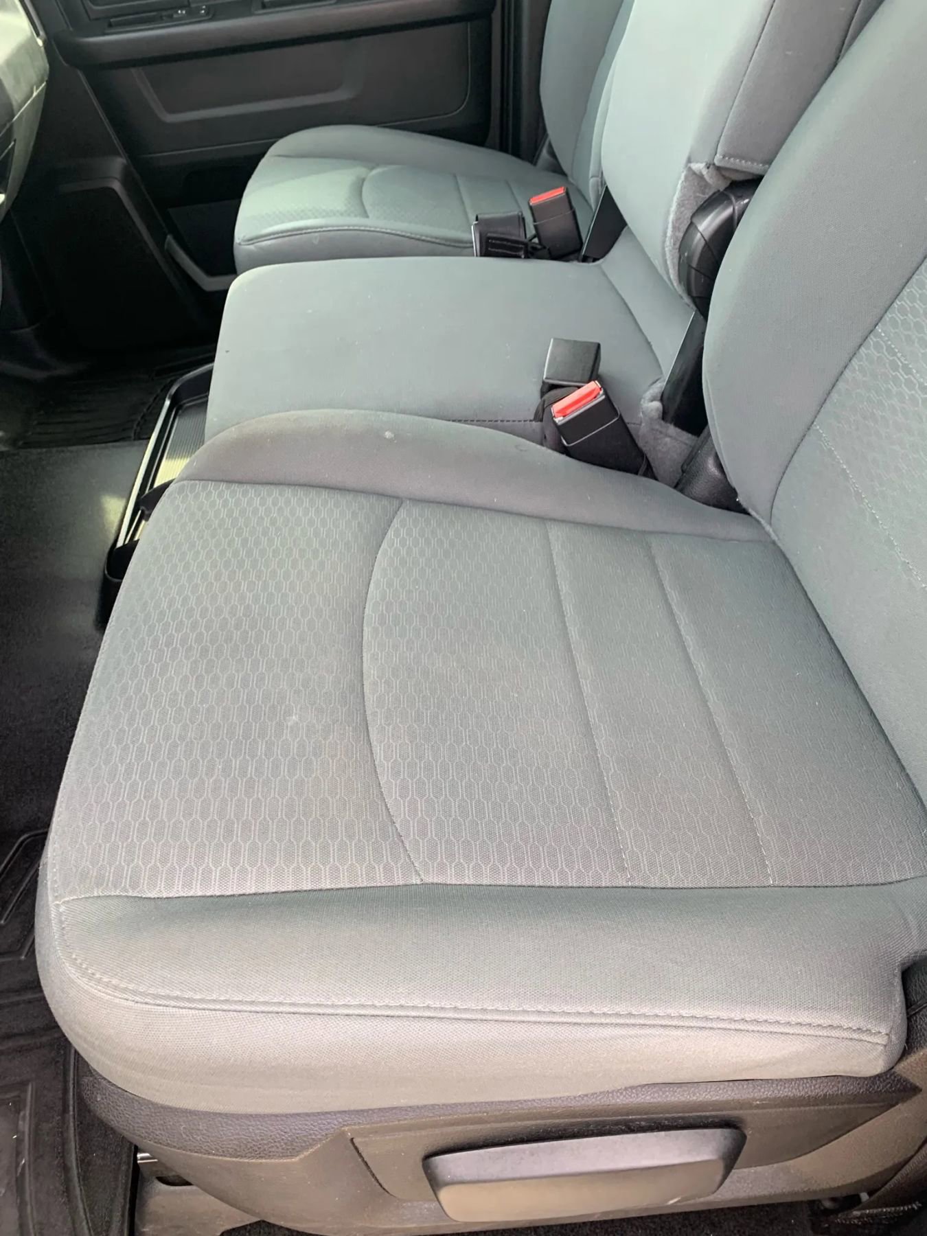 Used 2015 RAM 1500 Express image 18