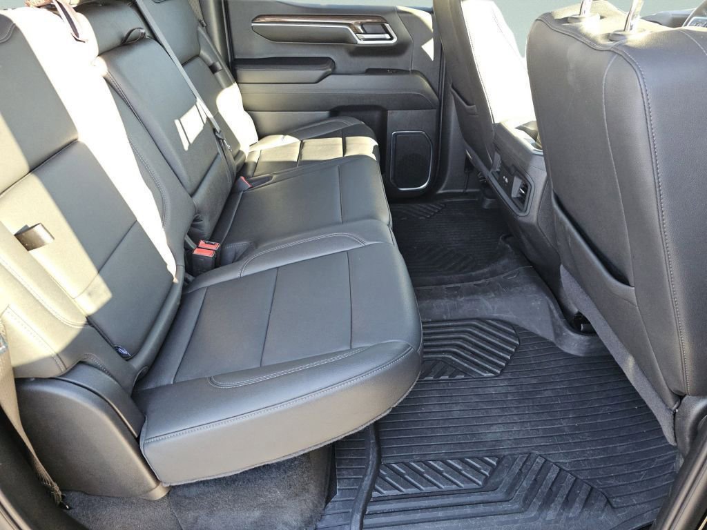 Used 2024 Chevrolet Silverado 1500 LT Trail Boss w/ Convenience Package II image 5