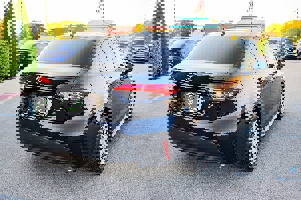 Used 2024 Toyota Corolla LE image 10