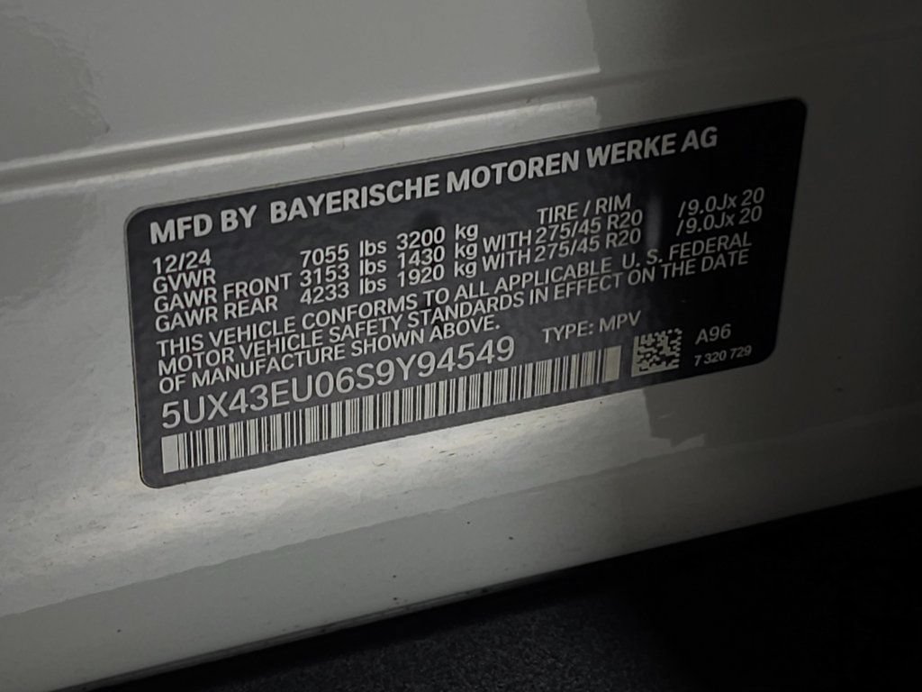 Used 2025 BMW X5 xDrive50e w/ Parking Assistance Package AWD/4WD image 38