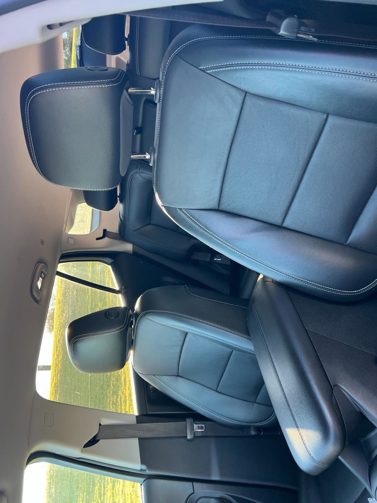 Used 2023 GMC Terrain SLT image 27