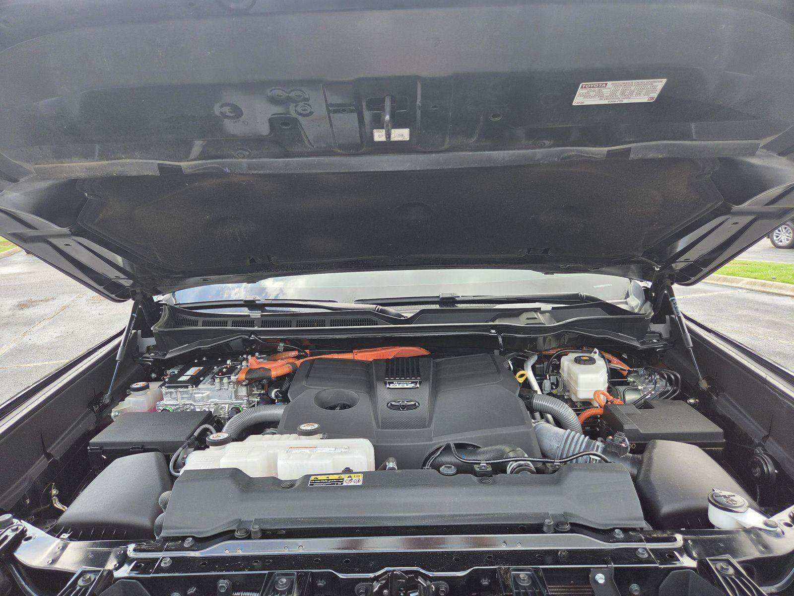 Used 2023 Toyota Sequoia Capstone RWD image 32