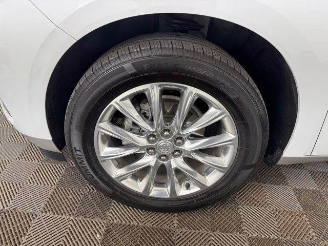 Used 2021 Buick Enclave Essence w/ Sound and Sites Package image 35