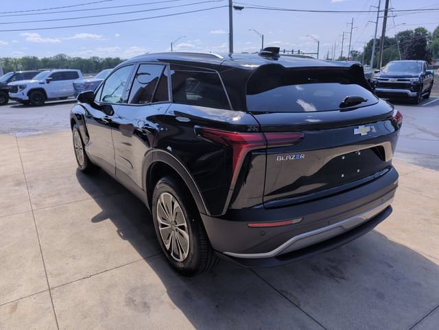 Used 2024 Chevrolet Blazer EV LT AWD/4WD image 6