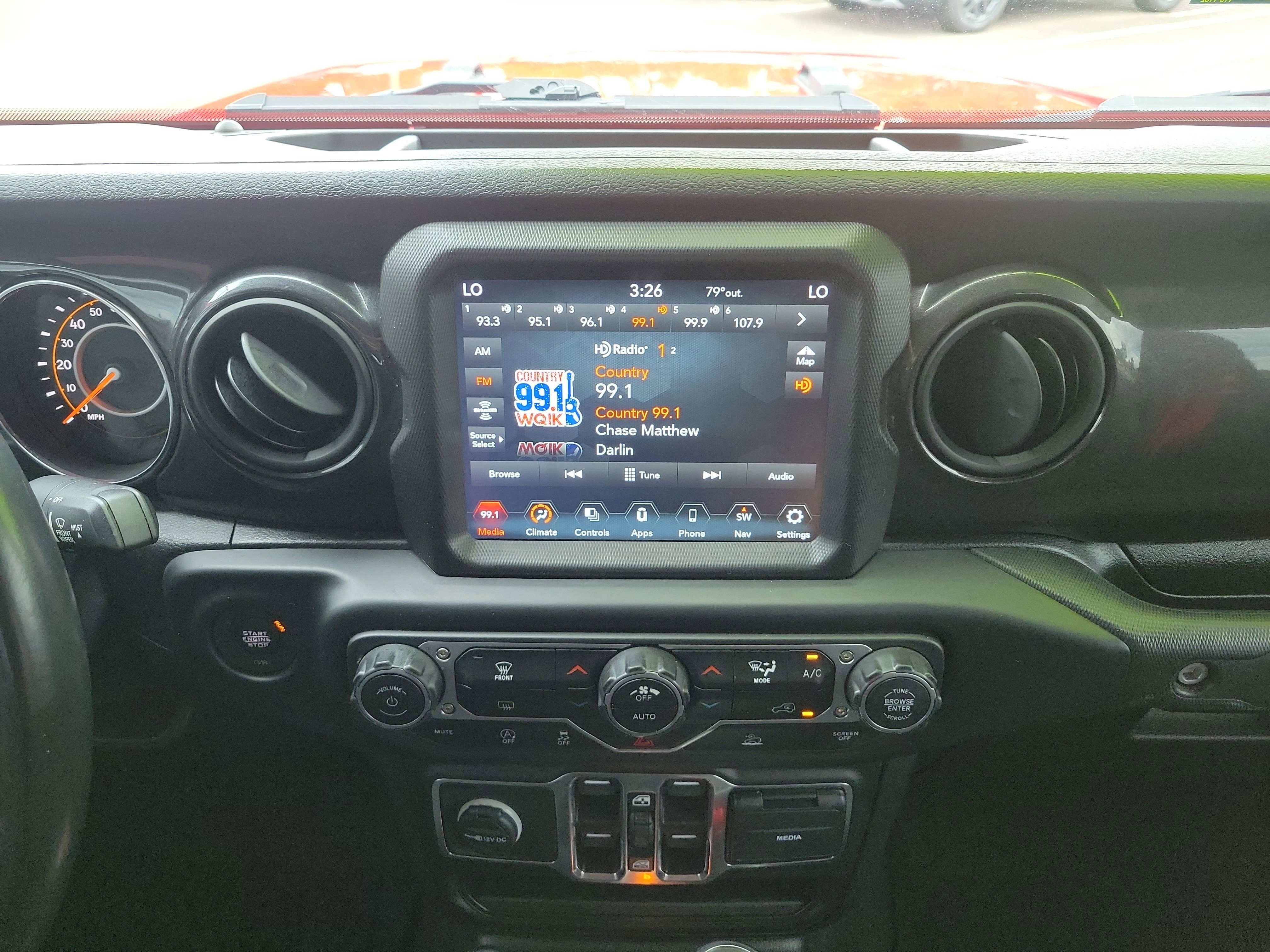 Used 2021 Jeep Gladiator Sport AWD/4WD image 13