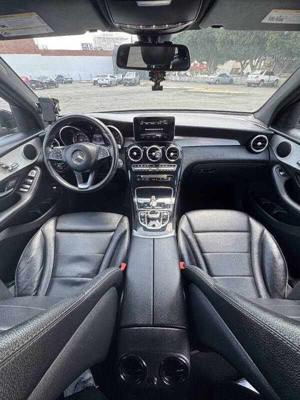 Used 2017 Mercedes-Benz GLC 300 image 17