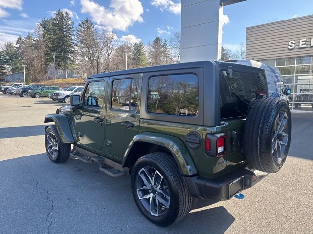 Used 2024 Jeep Wrangler Unlimited w/ Convenience Group image 7