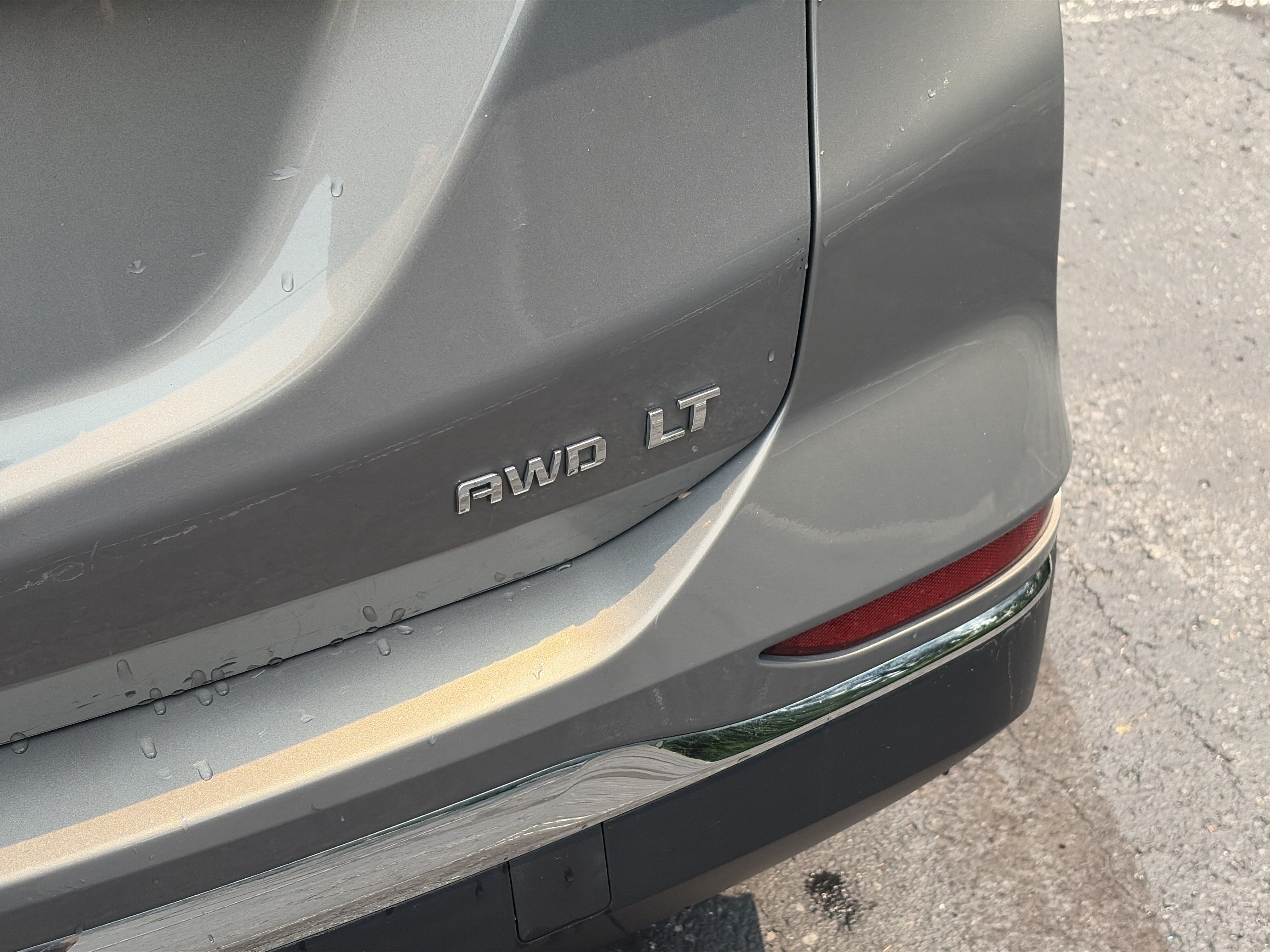Used 2019 Chevrolet Equinox LT AWD/4WD image 9