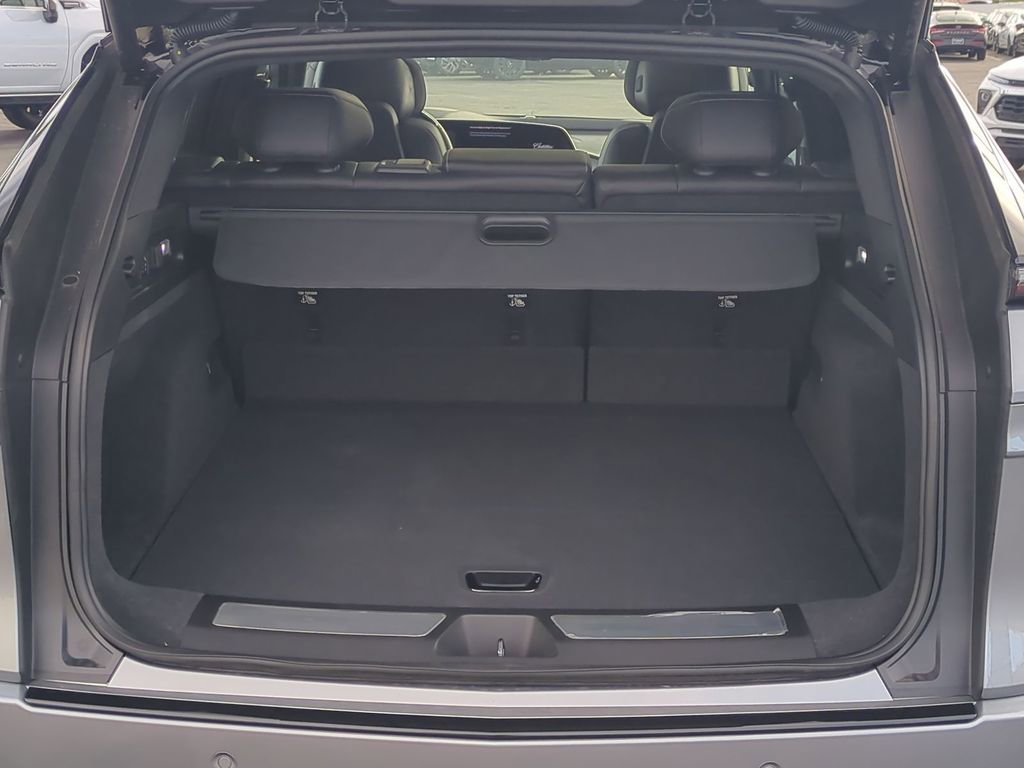 New 2026 Cadillac Lyriq V image 29