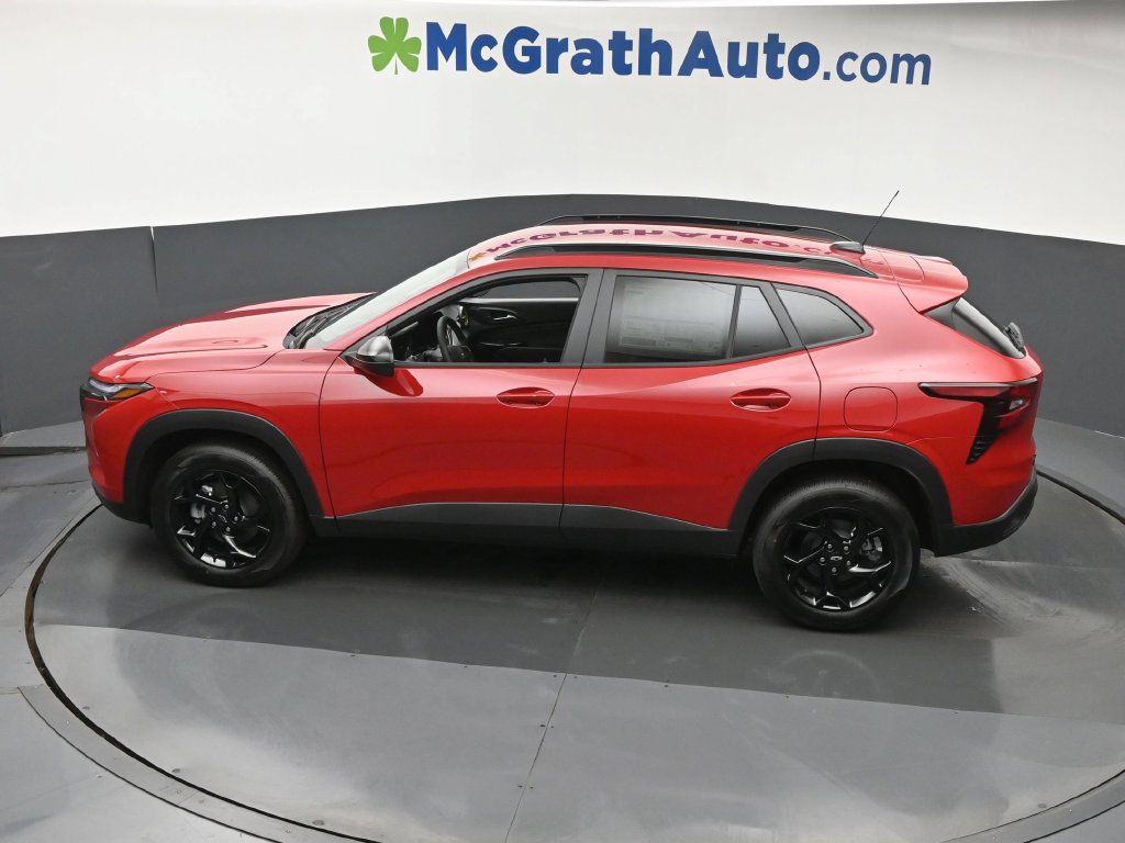 New 2026 Chevrolet Trax LT w/ Driver Confidence Package FWD image 24