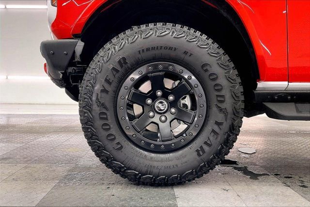 Used 2025 Ford Bronco Stroppe Edition image 8