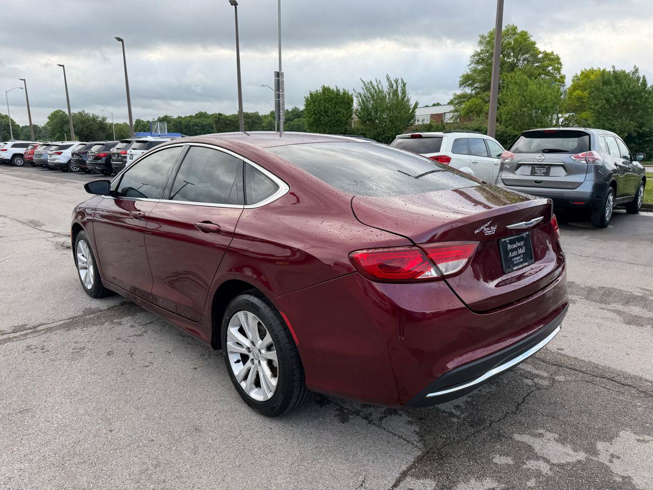 Used 2016 Chrysler 200 Limited FWD image 5