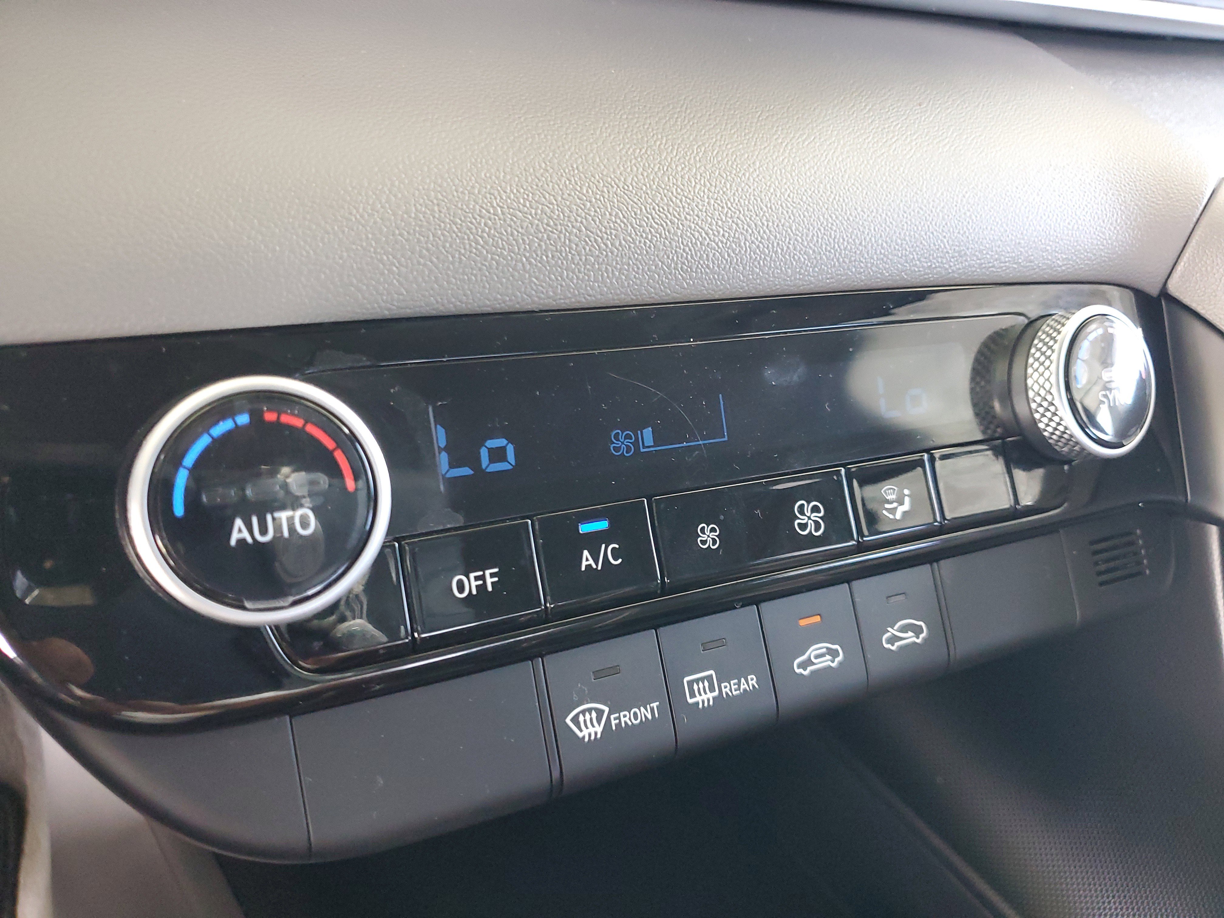 Used 2023 Hyundai Elantra SEL FWD image 26