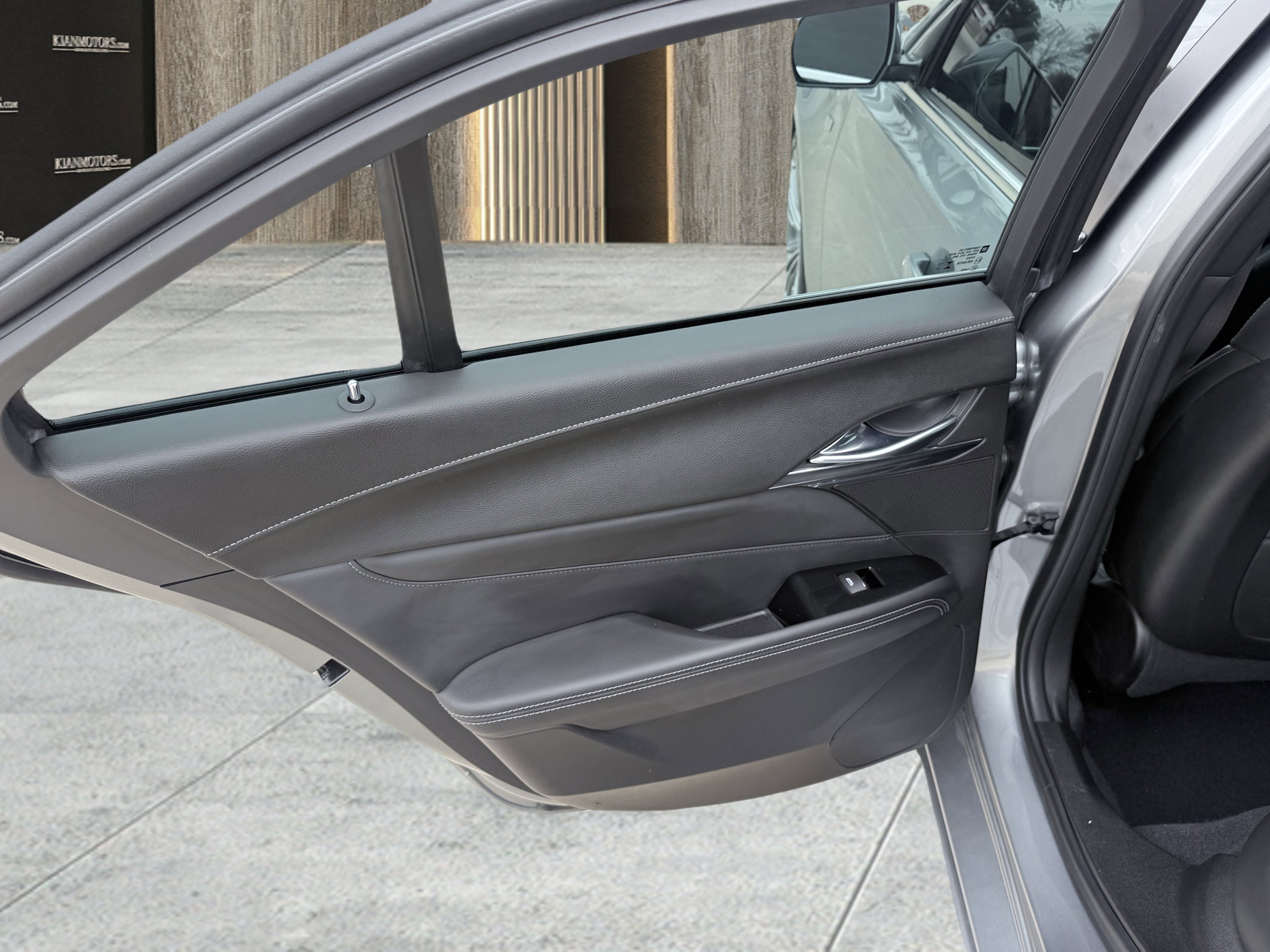 Used 2025 Cadillac CT4 Premium Luxury image 30