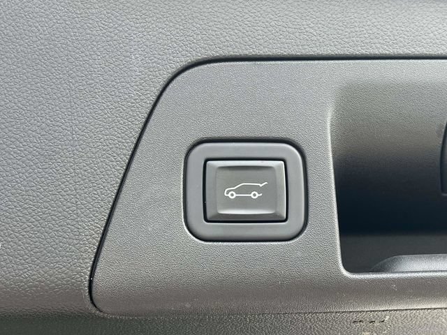 Used 2023 Buick Envision Avenir AWD/4WD image 22