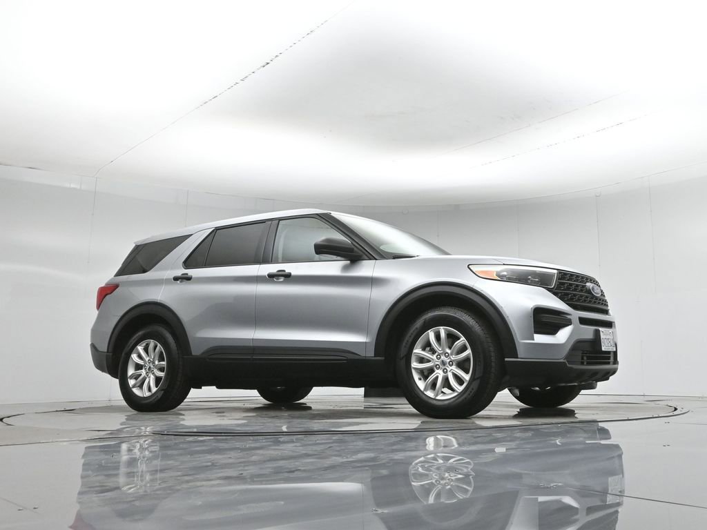 Certified 2021 Ford Explorer 2WD image 4