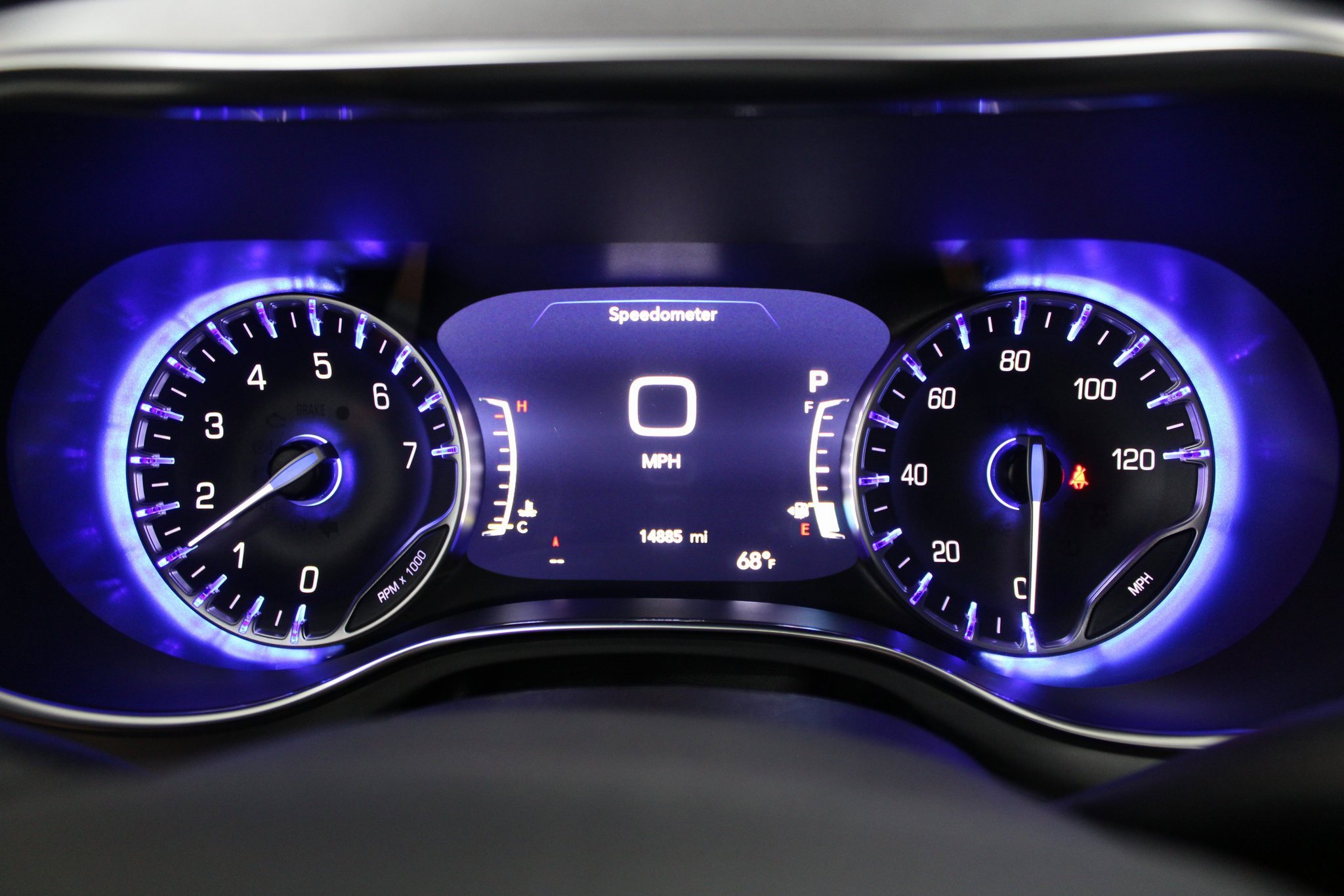 Used 2025 Chrysler Pacifica Limited image 33