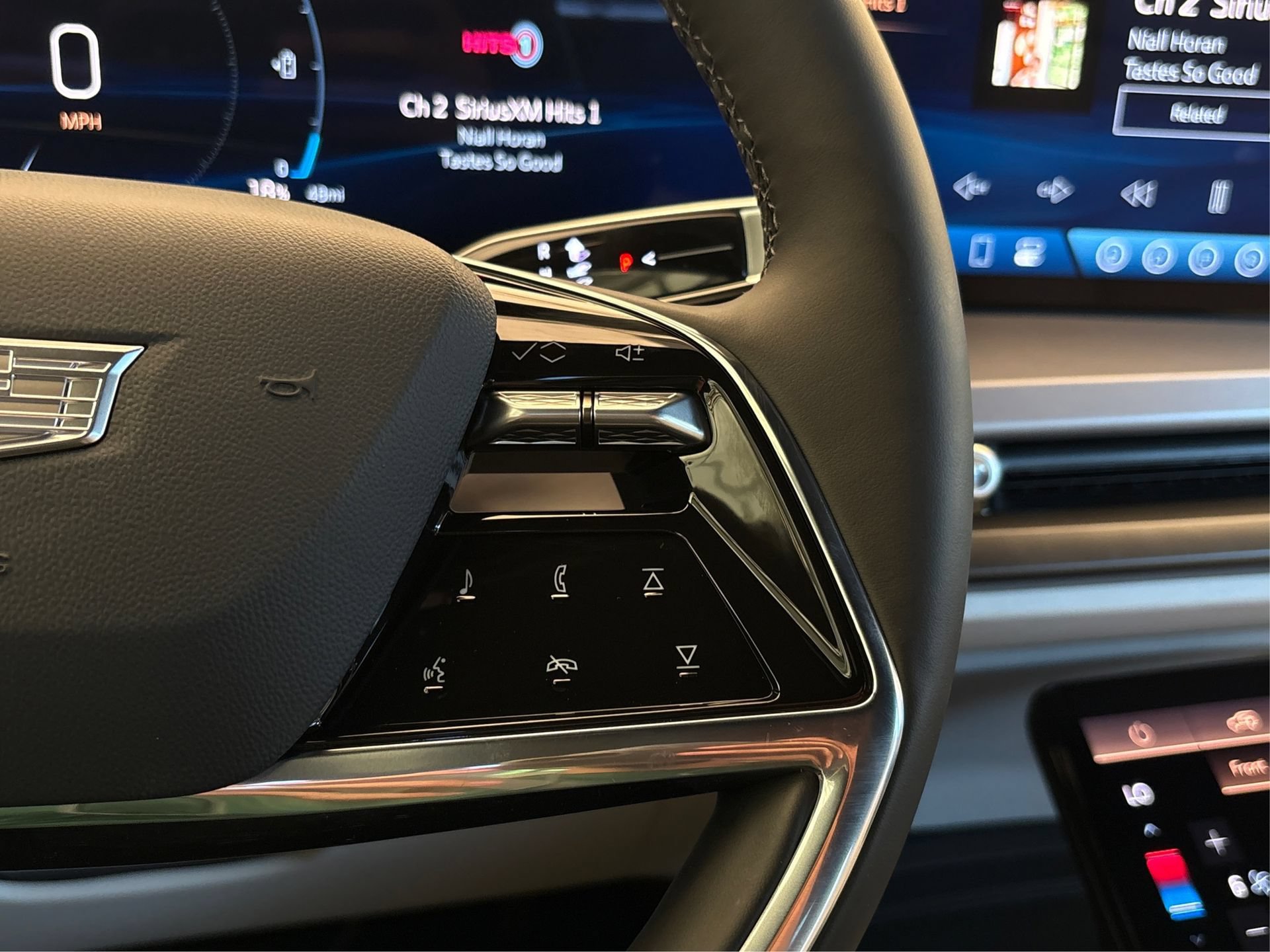 New 2027 Cadillac Vistiq Sport AWD/4WD image 27