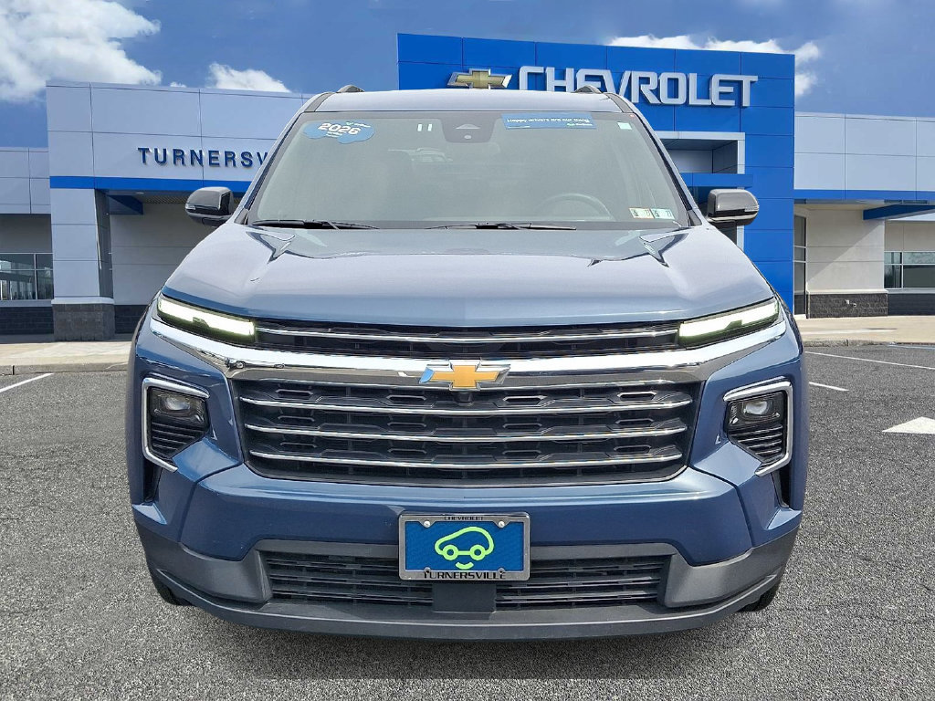 Certified 2026 Chevrolet Traverse LT AWD/4WD image 2
