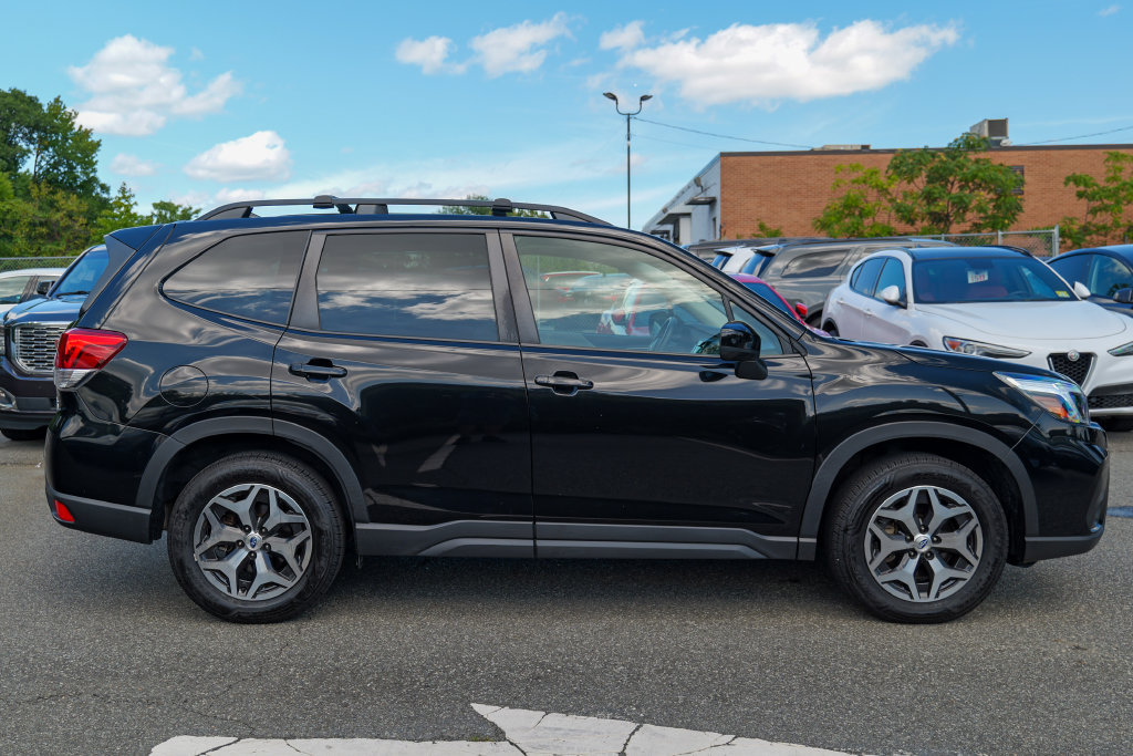 Used 2021 Subaru Forester Premium AWD/4WD image 8