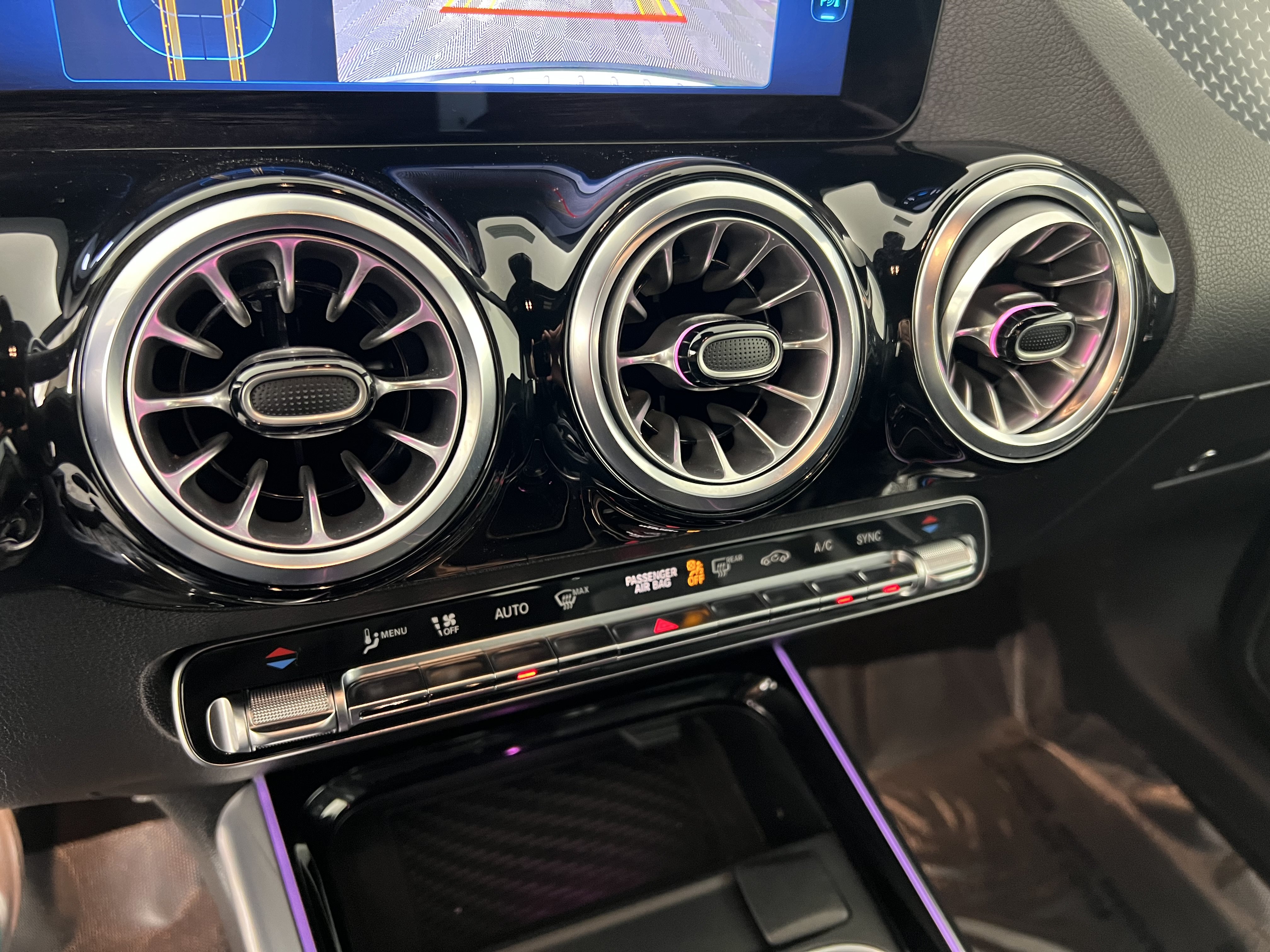 Certified 2025 Mercedes-Benz GLA 250 4MATIC image 31
