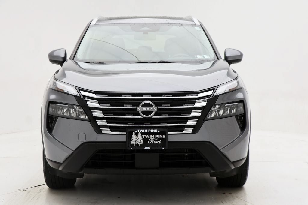 Used 2024 Nissan Rogue SV w/ SV Premium Package AWD/4WD image 5