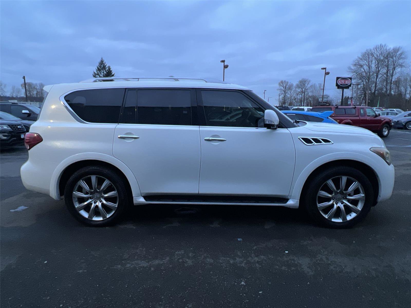 Used 2012 INFINITI QX56 4WD image 6