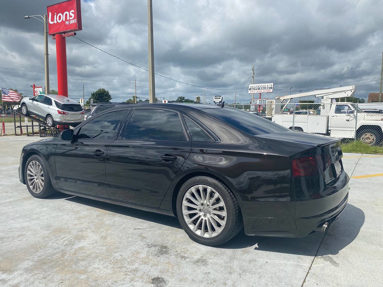 Used 2014 Audi A8 L 4.0T w/ Premium Package image 4