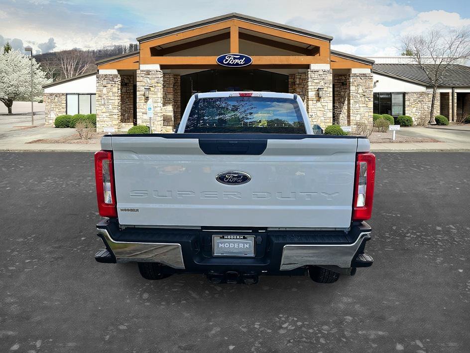 Used 2024 Ford F250 XL w/ XL Driver Assist Package AWD/4WD image 8