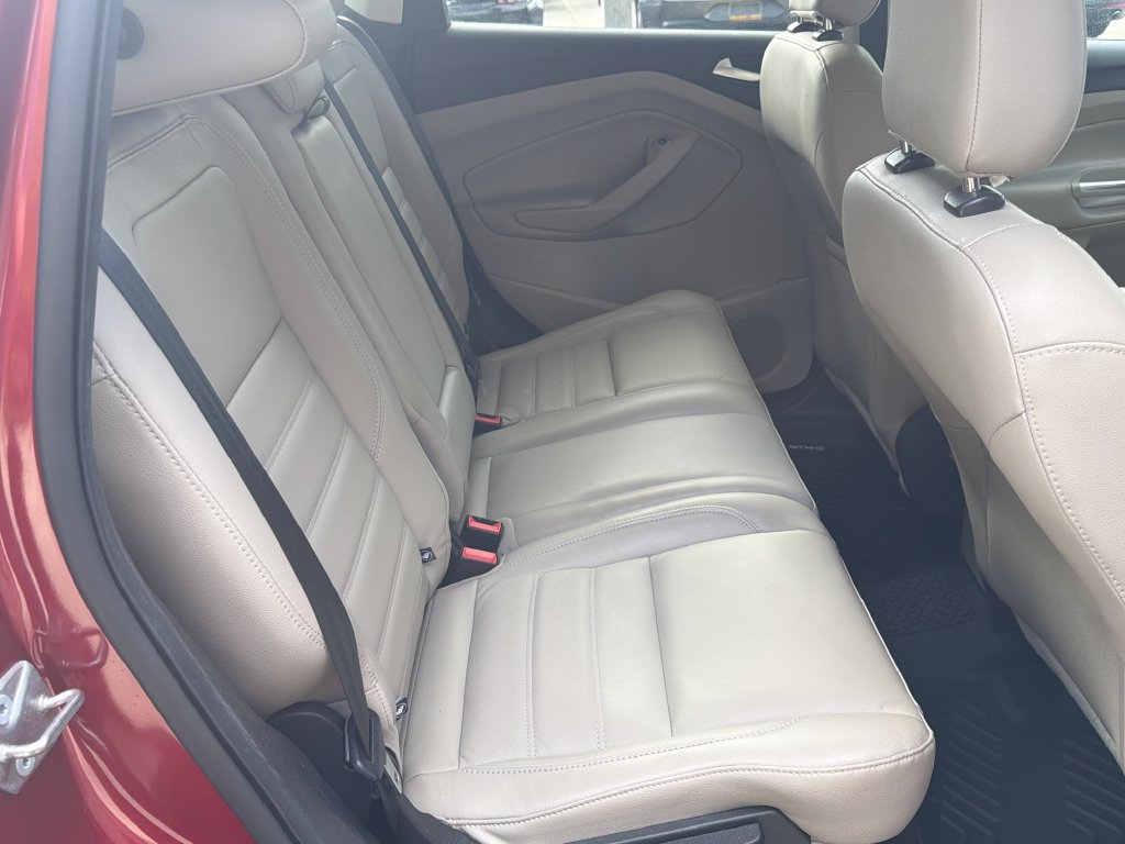 Used 2019 Ford Escape Titanium FWD image 29