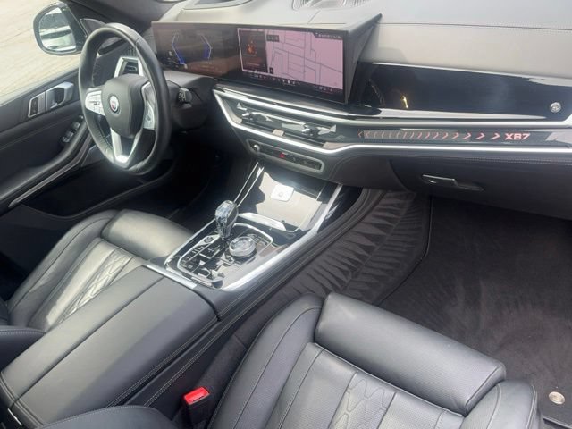 Certified 2025 BMW ALPINA XB7 AWD/4WD image 29