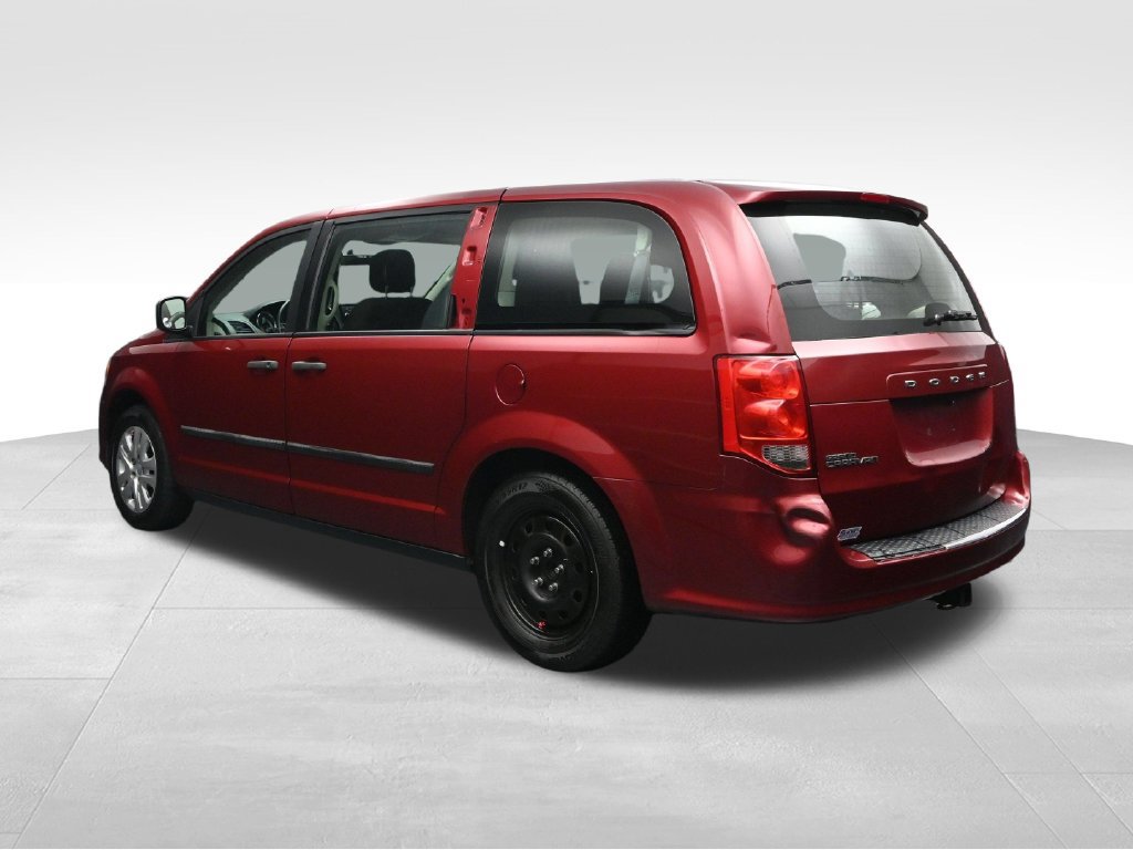 Used 2015 Dodge Grand Caravan American Value Package FWD image 3