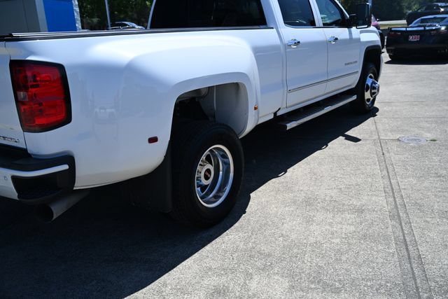 Used 2016 GMC Sierra 3500 Denali w/ Duramax Plus Package AWD/4WD image 8