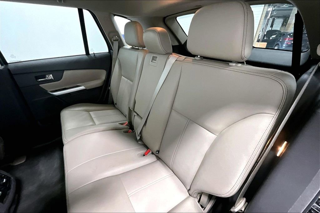 Used 2013 Ford Edge SEL FWD image 32