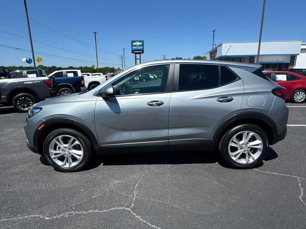 Used 2023 Buick Encore GX Preferred w/ Cold Weather Comfort Package AWD/4WD image 9