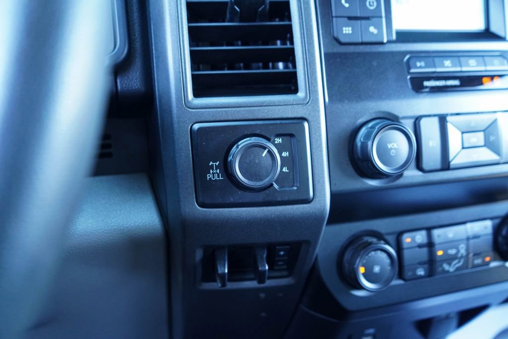 Used 2020 Ford F250 XL w/ Power Equipment Group image 22