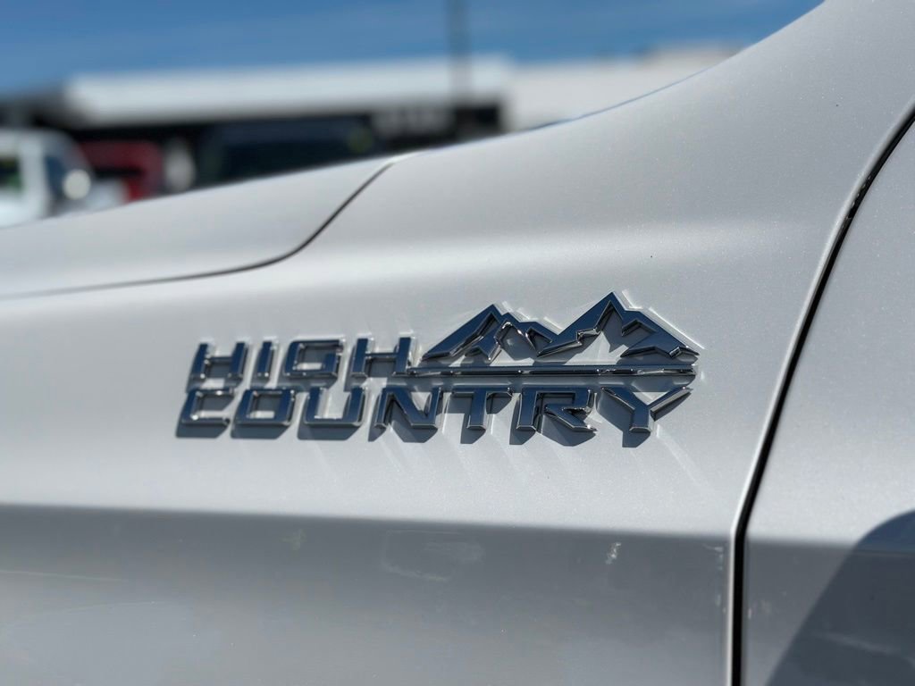 Used 2021 Chevrolet Tahoe High Country w/ Premium Package AWD/4WD image 45