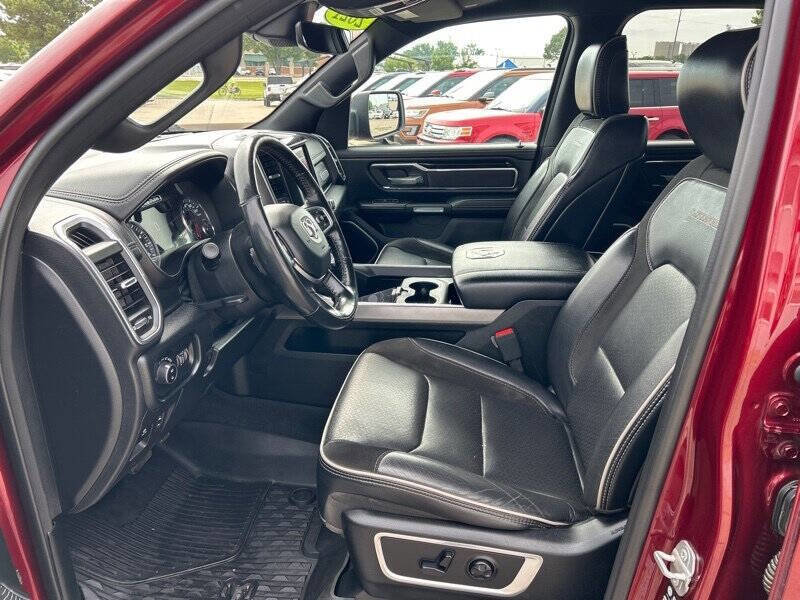 Used 2021 RAM 1500 Laramie w/ Sport Appearance Package image 11
