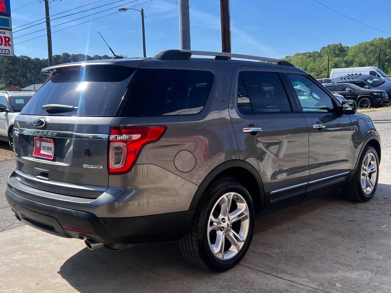 Used 2014 Ford Explorer Limited FWD image 9