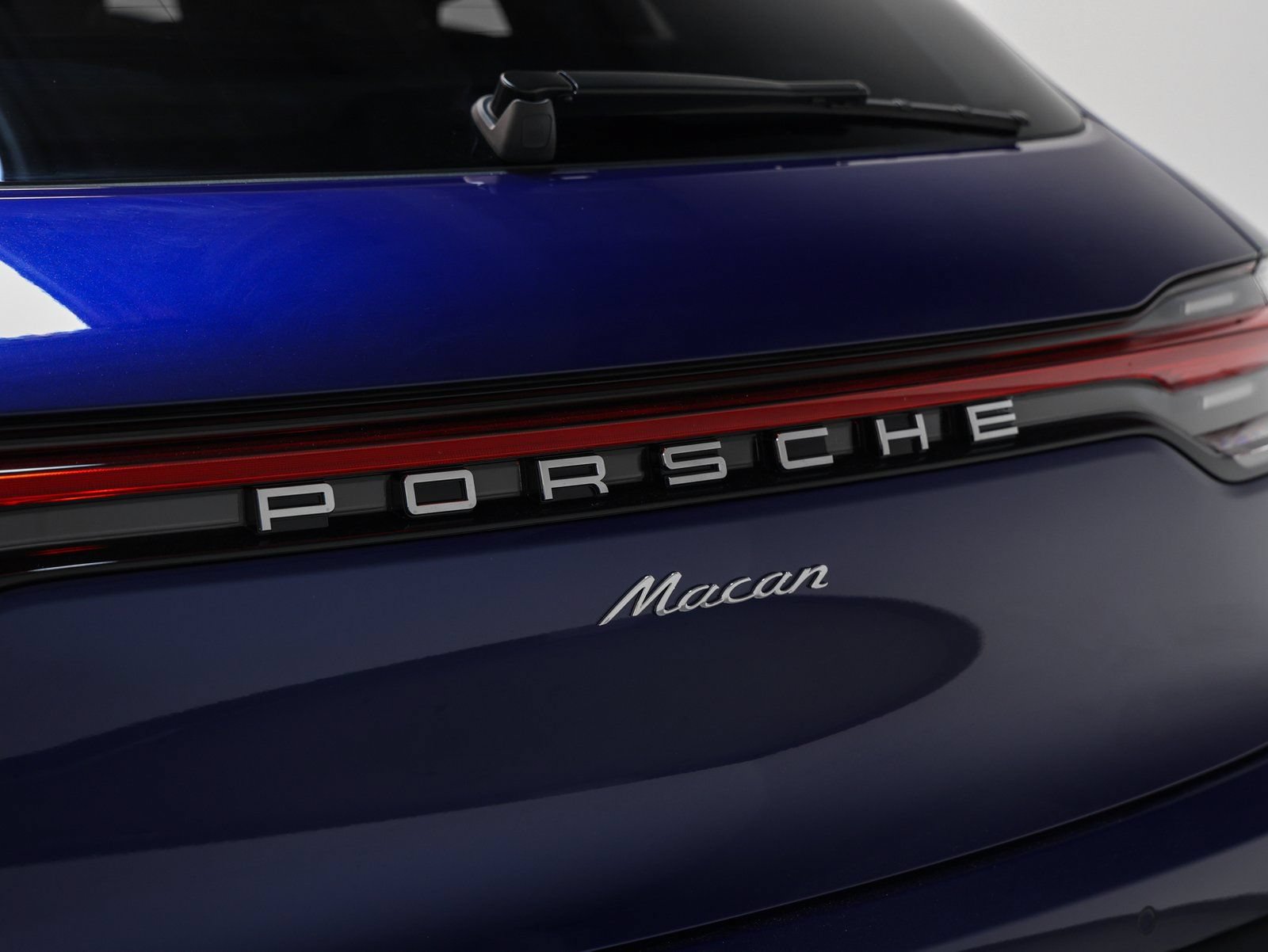 New 2026 Porsche Macan image 17