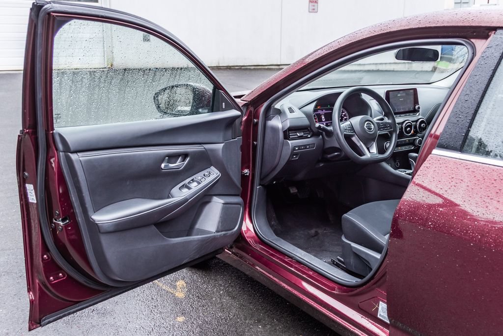 Used 2023 Nissan Sentra SV FWD image 22