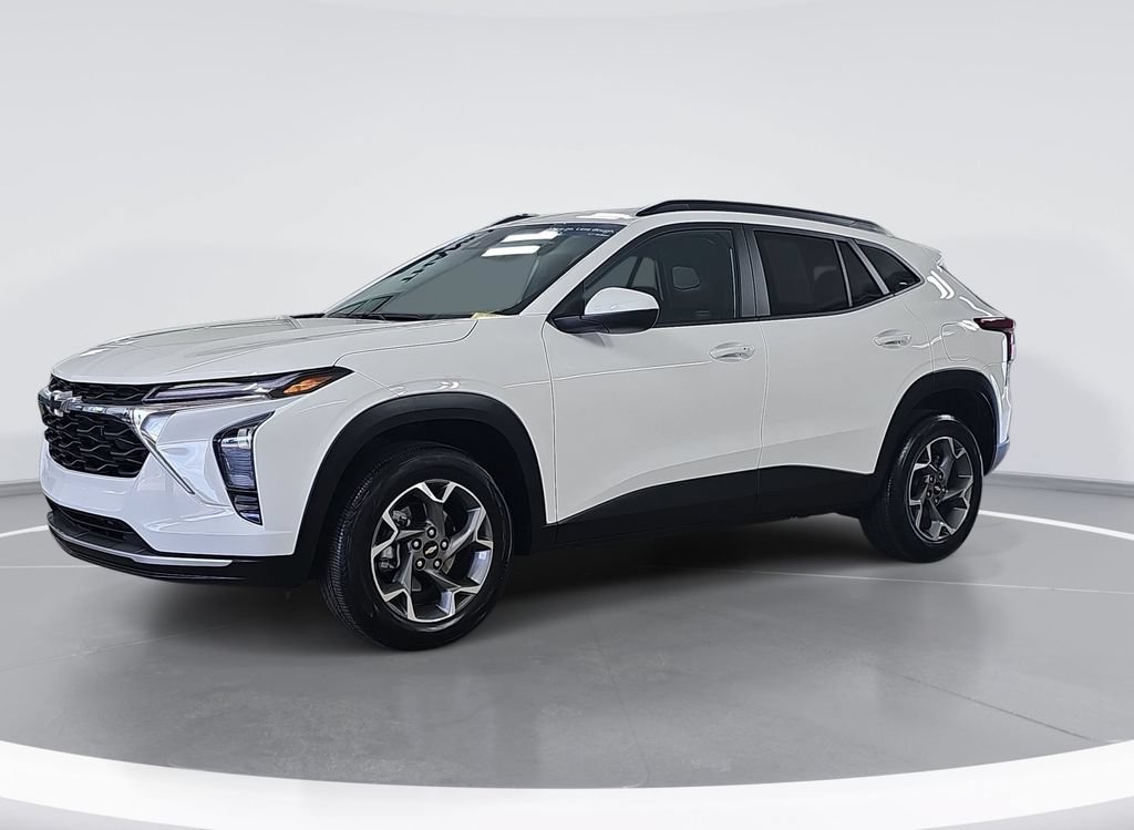Certified 2024 Chevrolet Trax LT w/ Driver Confidence Package FWD image 9