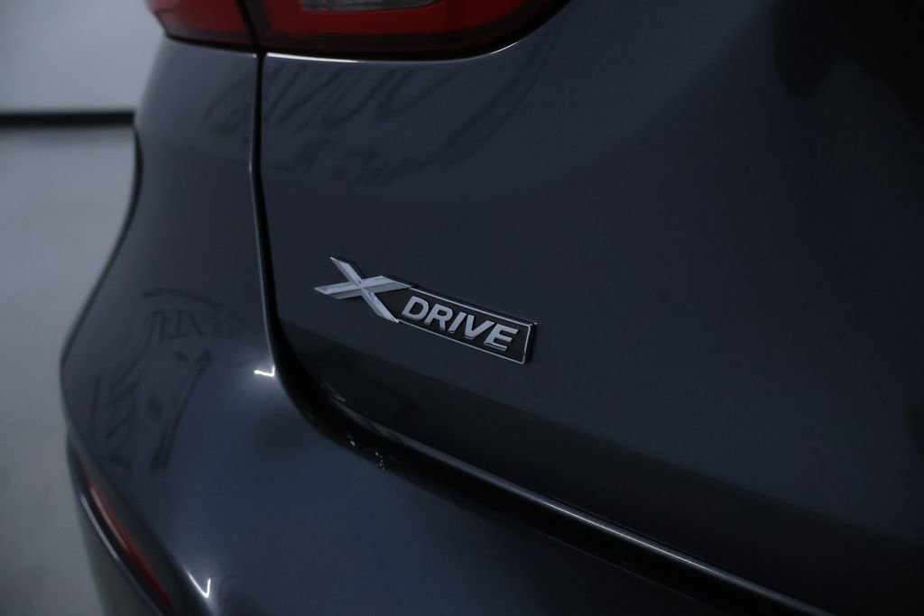 Used 2017 BMW 340i Gran Turismo xDrive image 12