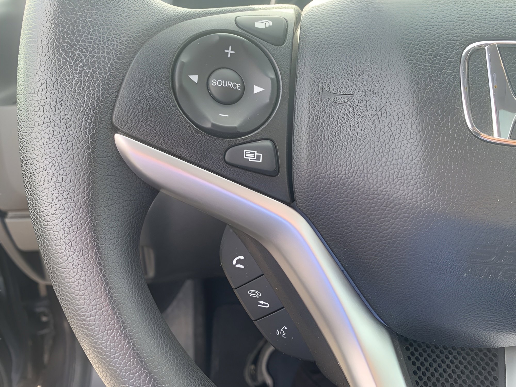 Used 2015 Honda Fit EX image 11