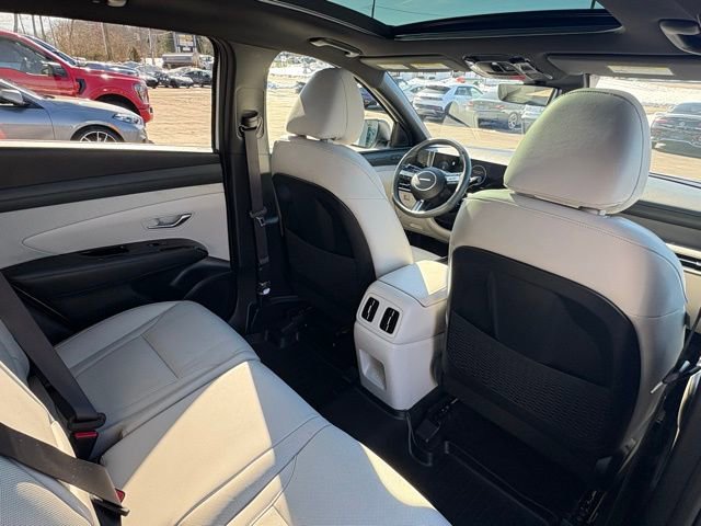 Used 2025 Hyundai Tucson Limited image 42