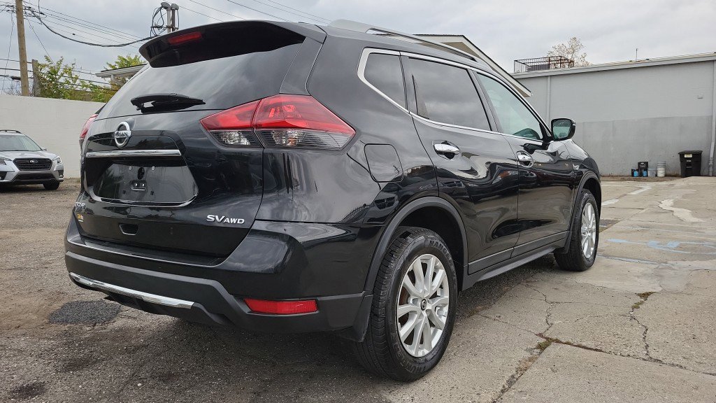 Used 2018 Nissan Rogue S image 10