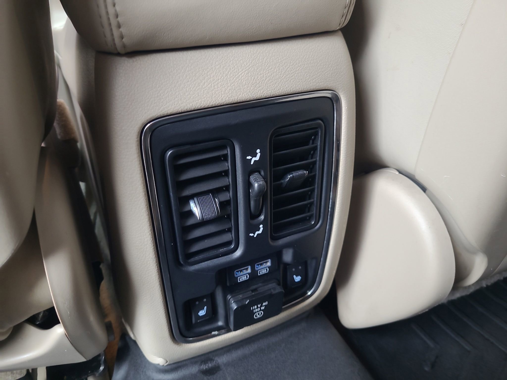 Used 2015 Jeep Grand Cherokee Overland w/ Advanced Technology Group image 26