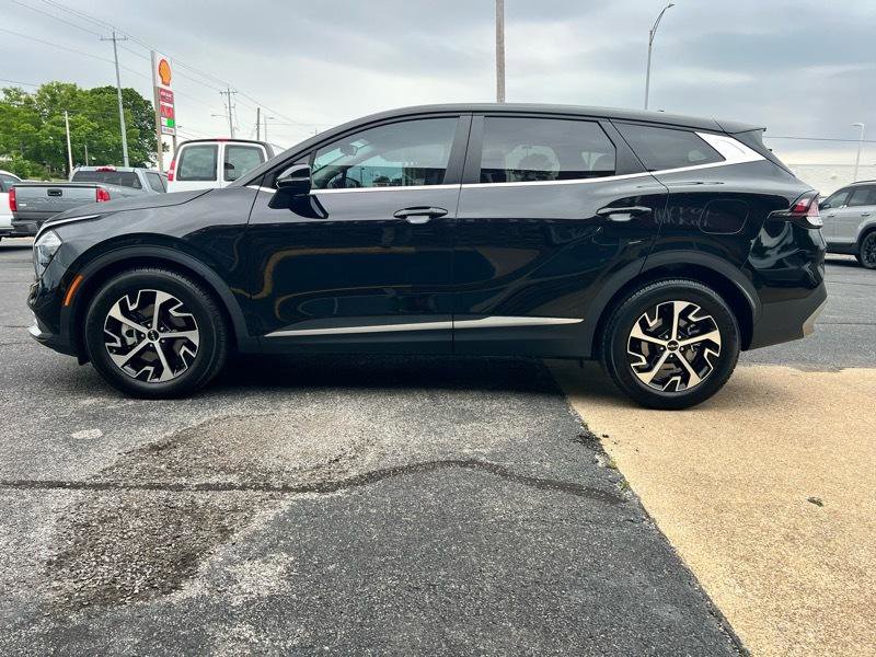 Used 2023 Kia Sportage EX FWD image 5